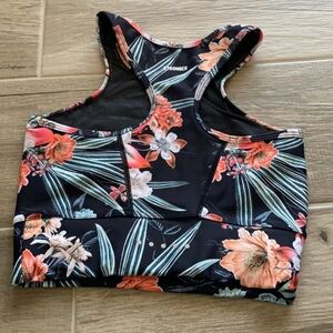 Stronger The Label S Jungle sports bra
